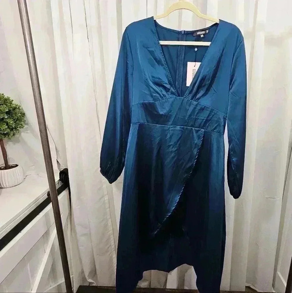 Misguided Women's Size 12 Teal Plunge Midi Dress NWT - Picture 7 of 12